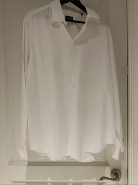 Giorgio Armani Crisp White Dress Shirt. Made in Italy.
